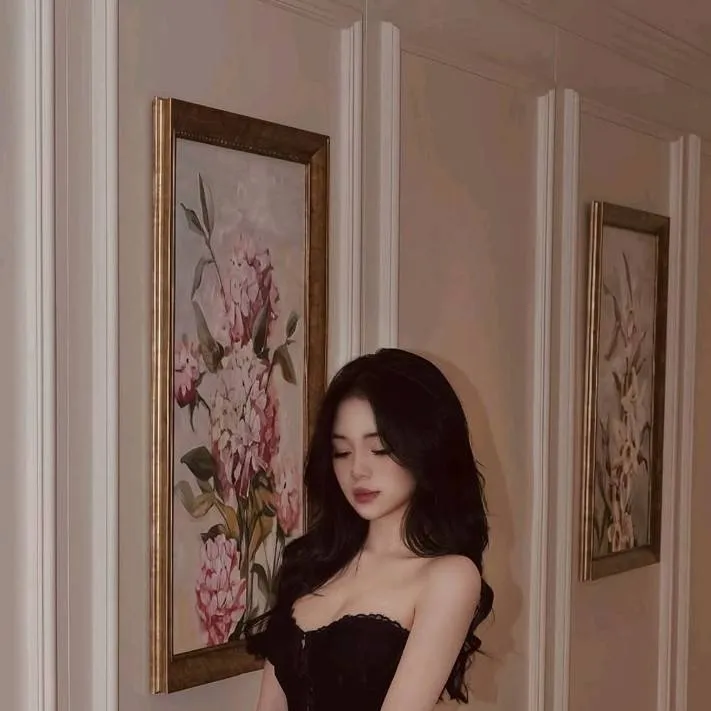 chat with ai character: Xinyi 
