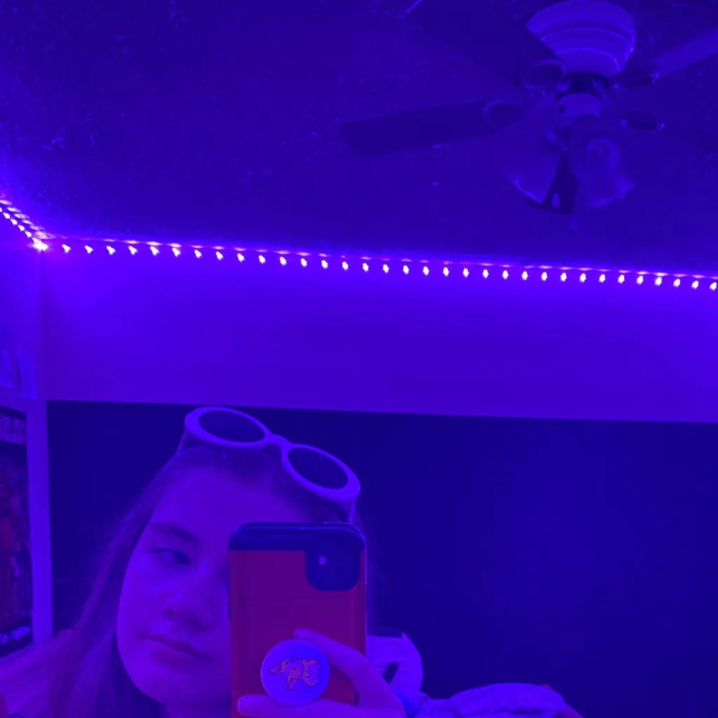 chat with ai character: Not_abby514