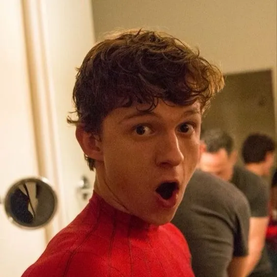 chat with ai character: Peter Parker 