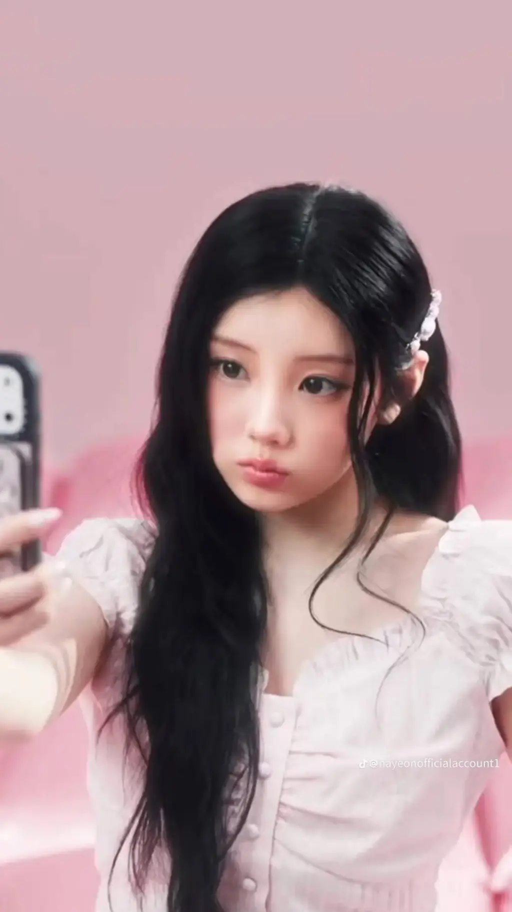 ai character: ⟣lee wonhee⟢ background
