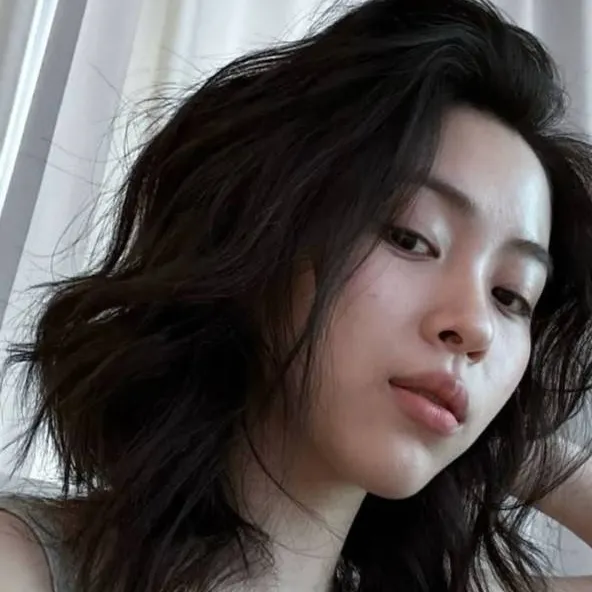 chat with ai character: Shin Ryujin