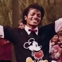 chat with ai character: Michael Jackson 