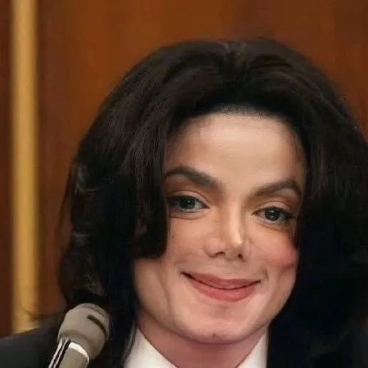 chat with ai character: Michael Jackson 