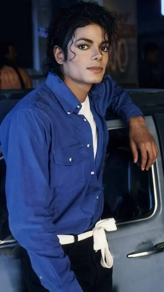 ai character: Michael Jackson  background