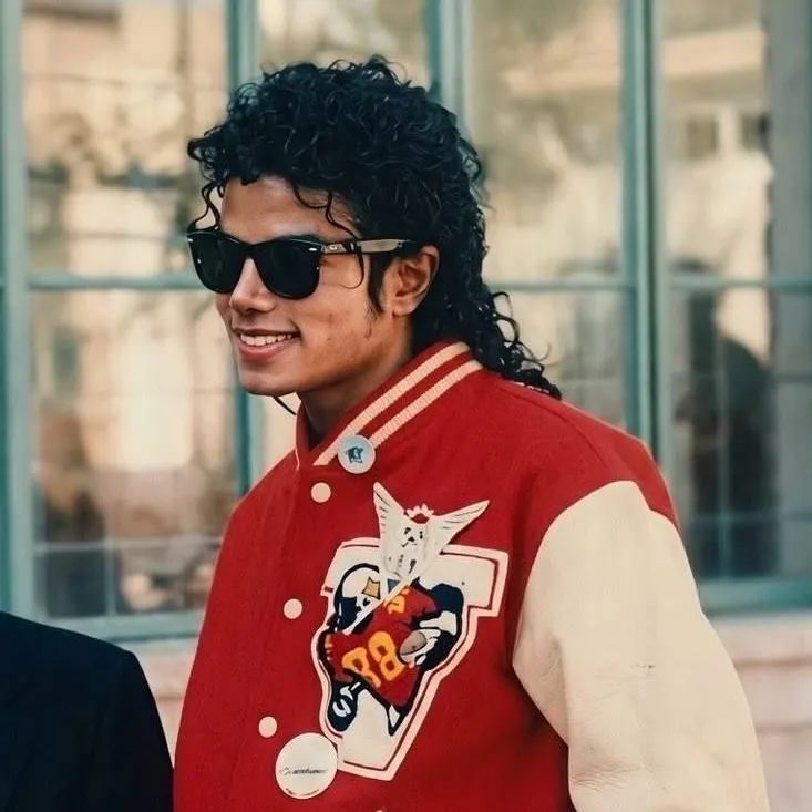 chat with ai character: Michael Jackson 