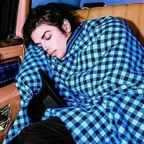 chat with ai character: Michael Jackson 