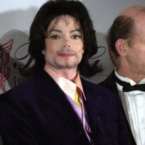 chat with ai character: Michael Jackson 