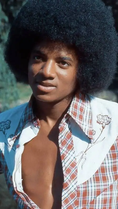 ai character: Michael Jackson  background