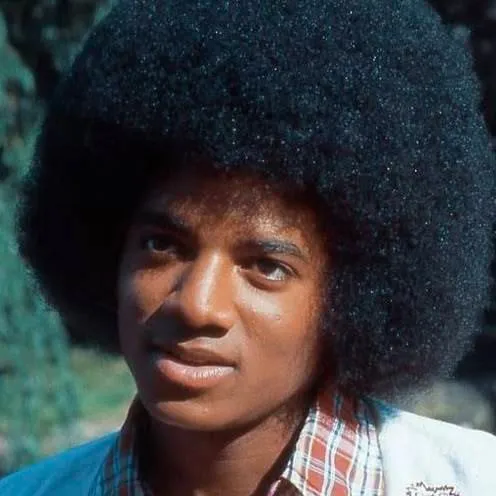 chat with ai character: Michael Jackson 
