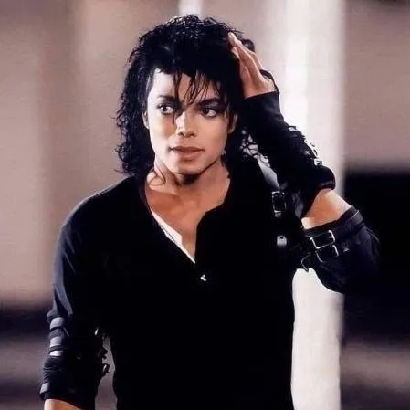 chat with ai character: Michael Jackson 