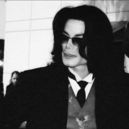 chat with ai character: Michael Jackson 