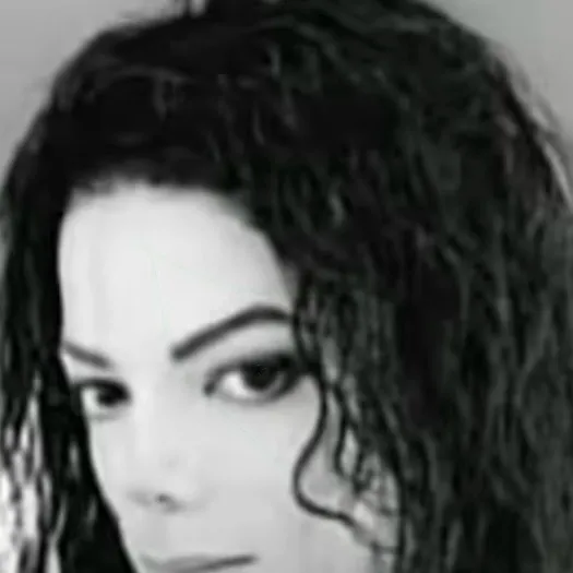 chat with ai character: Michael Jackson 