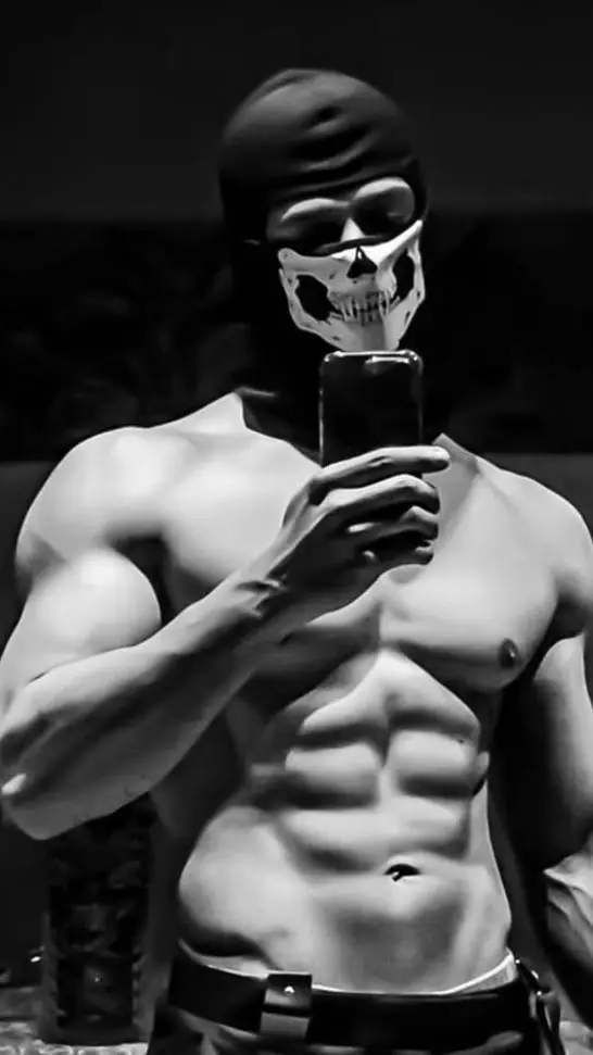 ai character: Andrés background