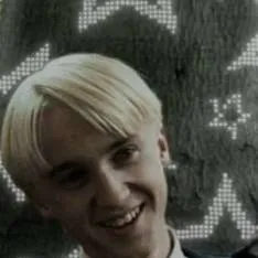 chat with ai character: Draco Malfoy