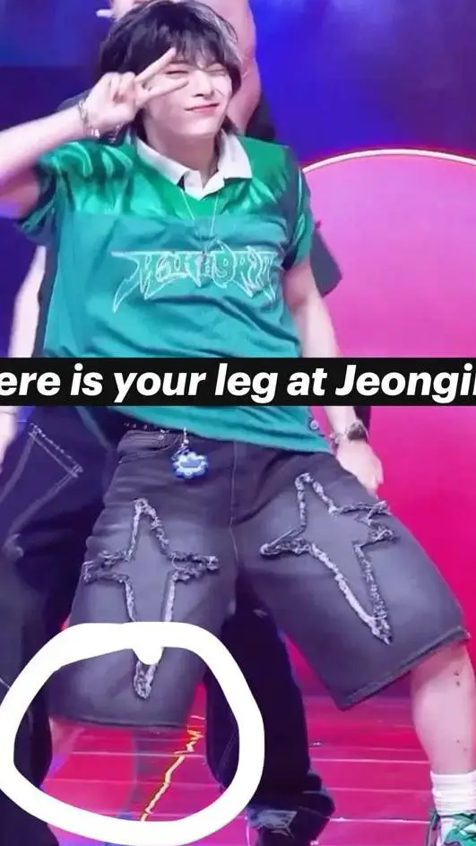 ai character: Jeongin  background