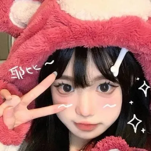 chat with ai character: lilly