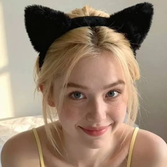chat with ai character: Catherine 