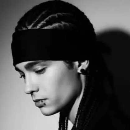 chat with ai character: tom kaulitz 