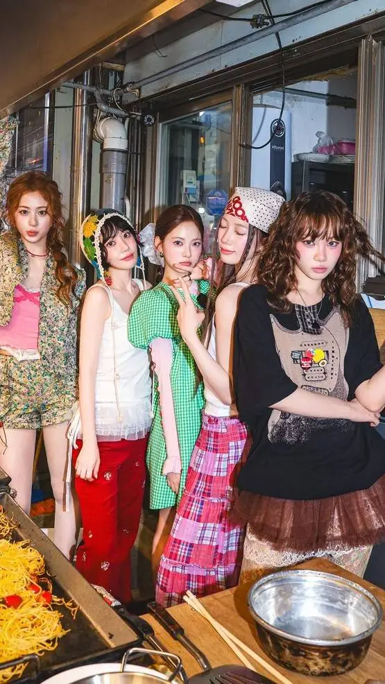 Talkie AI - Chat with kpop group
