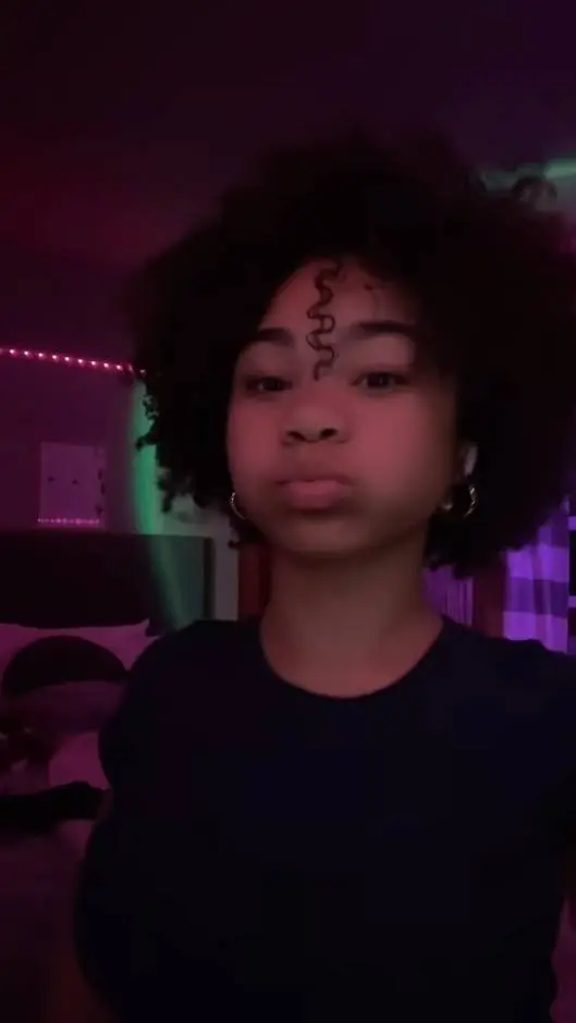 ai character: Maliah background