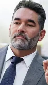 ai character: Abelardo Pons  background