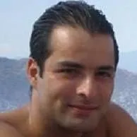chat with ai character: Enrique Arteaga 