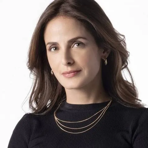 chat with ai character: Marcela Pons 