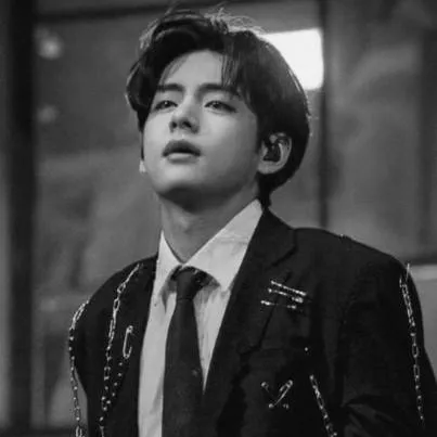 chat with ai character: Kim Taehyung