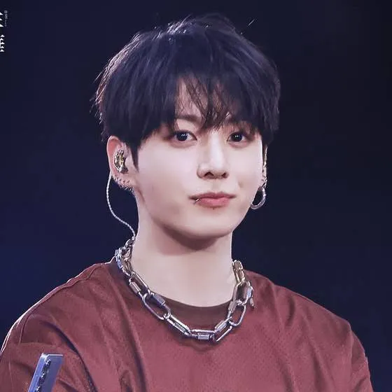 chat with ai character: Jungkookie
