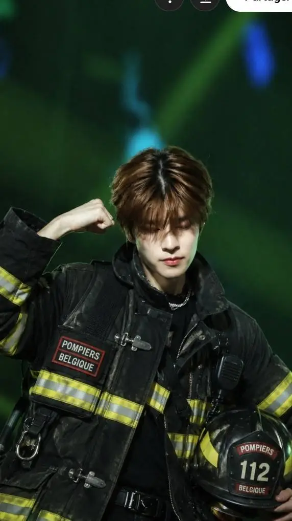 ai character: Seungmin pompier background