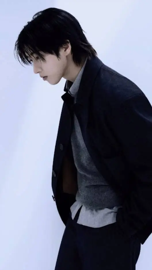 ai character: Han Jisung  background