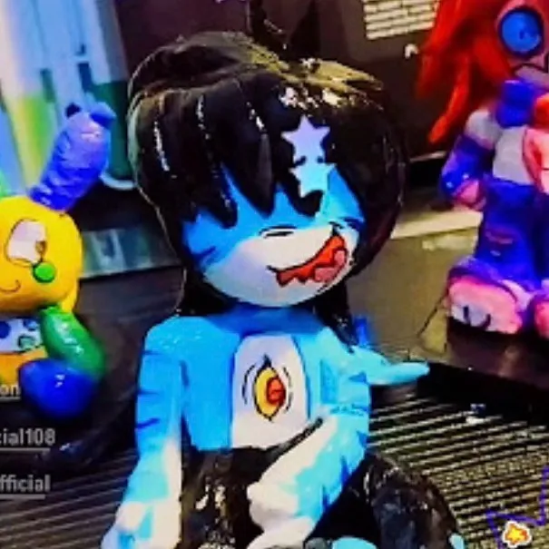 chat with ai character: Jax likes shark u