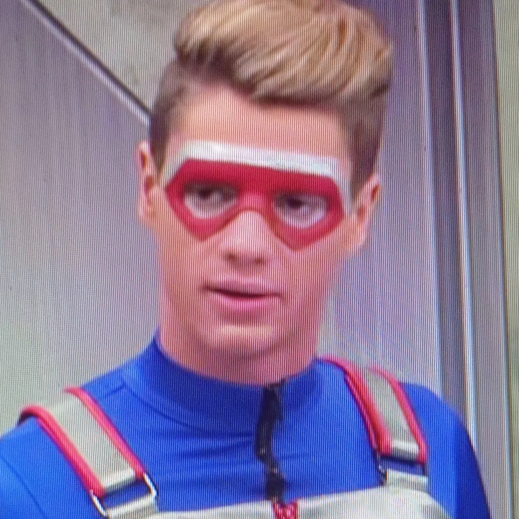 chat with ai character: henry danger