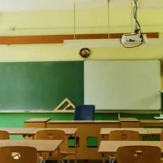 chat with ai character: New High School