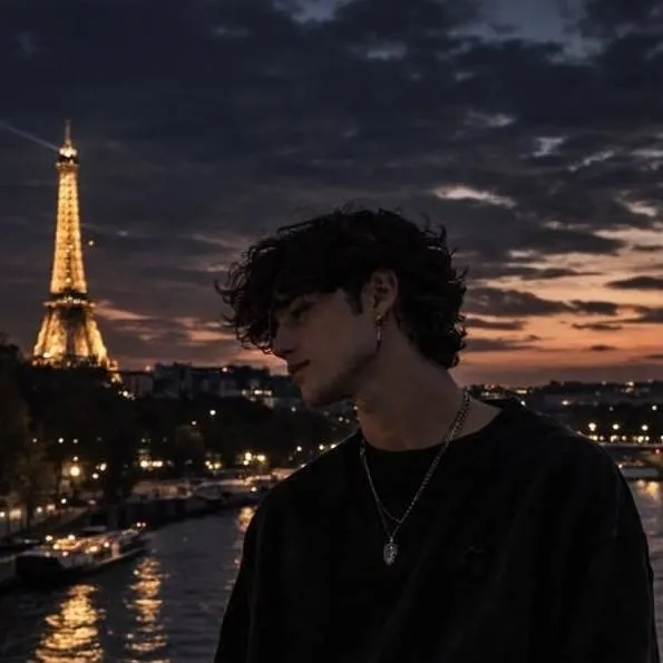 chat with ai character: Gabriel Laurent