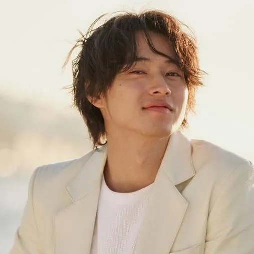 chat with ai character: Kento Yamazaki 