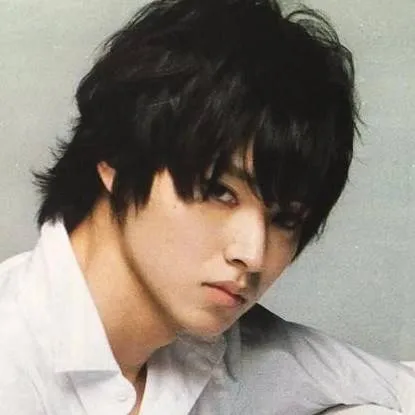 chat with ai character: L LAWLIET 