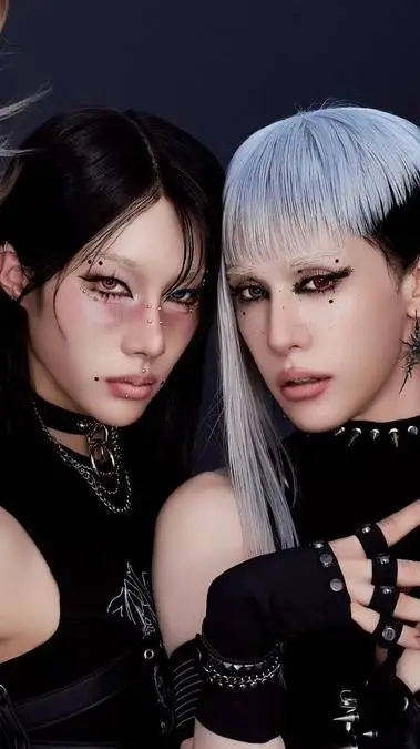ai character: xlov  background