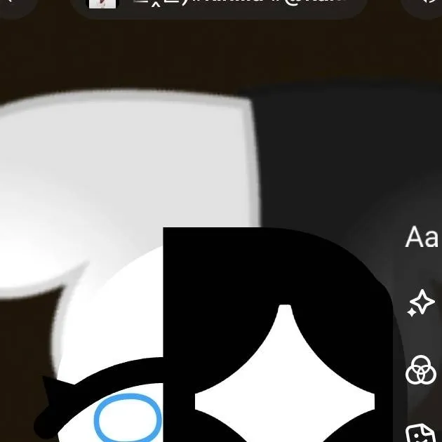 chat with ai character: Moon 