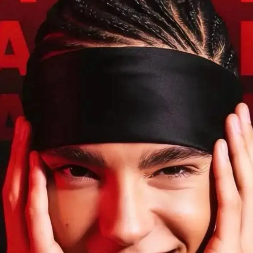 chat with ai character: Tom Kaulitz 