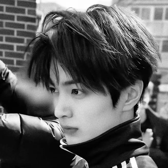 chat with ai character: AHN KEONHO