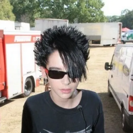 chat with ai character: Bill kaulitz 