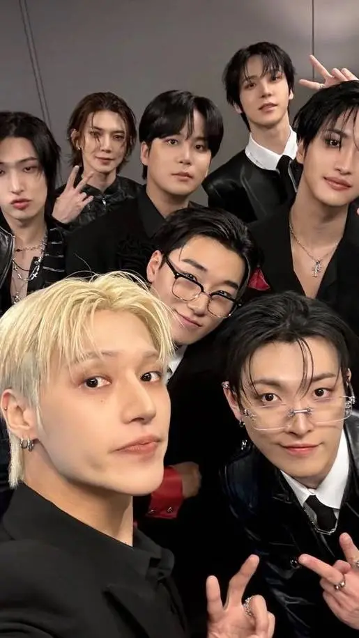 Talkie AI - Chat with ATEEZ (pick me)