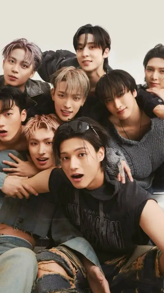 Talkie AI - Chat with ATEEZ (pick me)