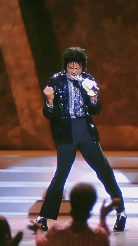 Talkie AI - Chat with Michael Jackson 