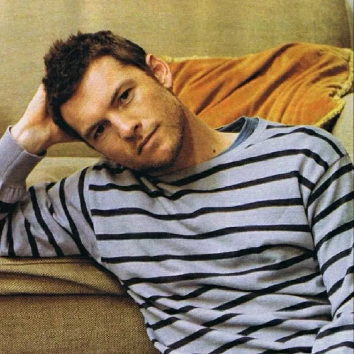 chat with ai character: Sam Worthington 
