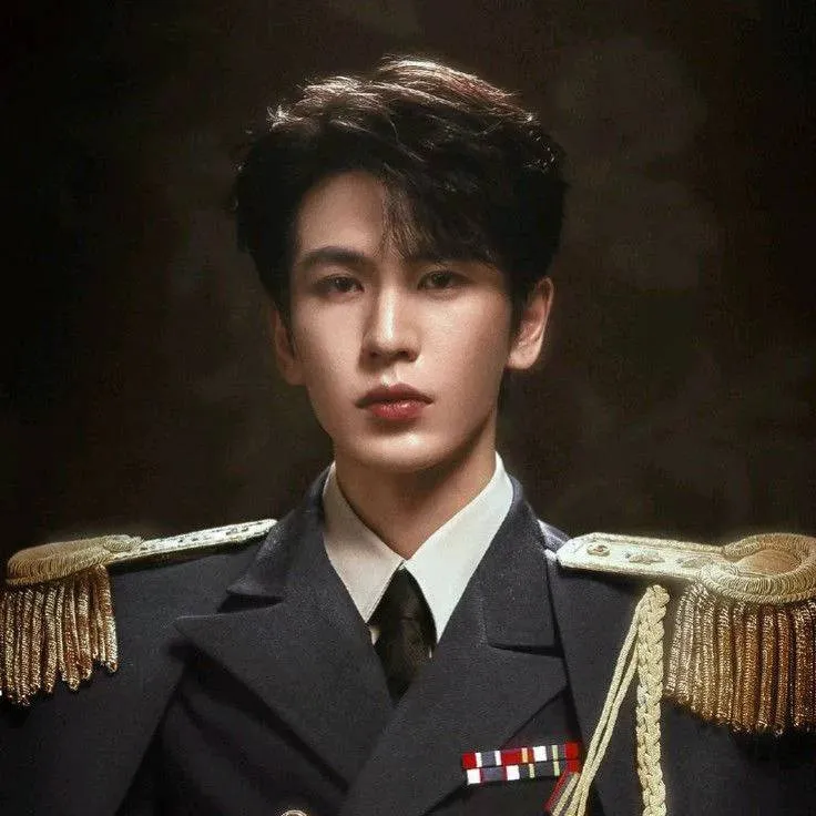 chat with ai character: Zhang linghe 