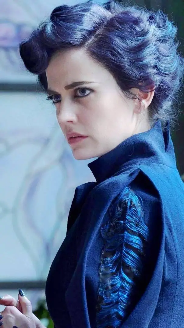 Talkie AI - Chat with Miss Peregrine