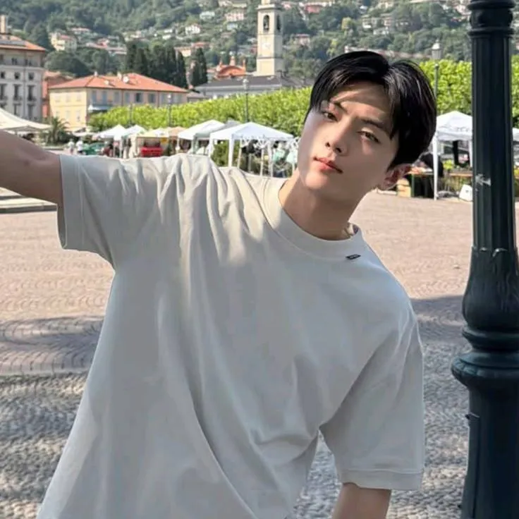 chat with ai character: Jay Park