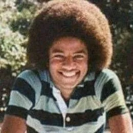 chat with ai character: Michael Jackson 